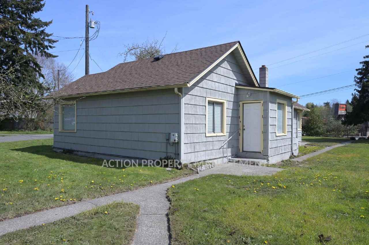 3208 E Mahogany St - Photo 3 of 24