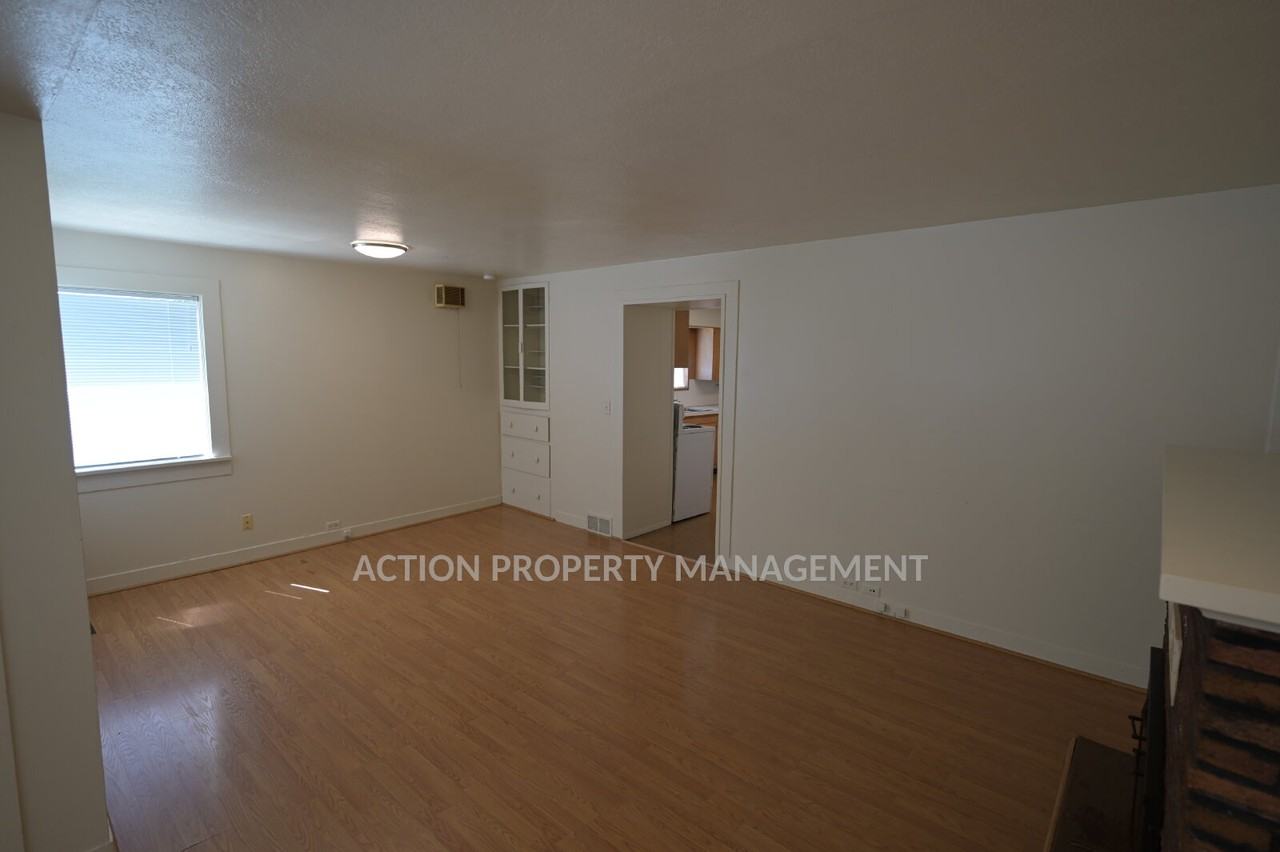 3208 E Mahogany St - Photo 7 of 24