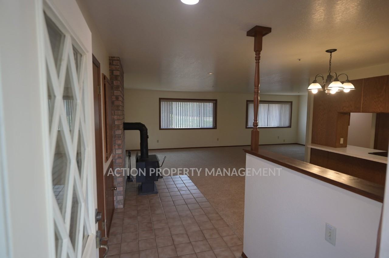 22 Anchor Cove Ln - Photo 5 of 25