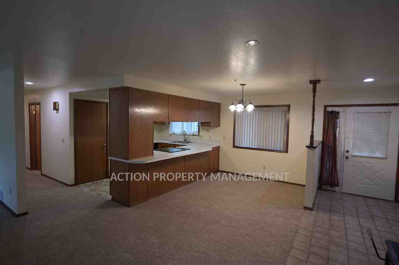 22 Anchor Cove Ln - Photo 6 of 25