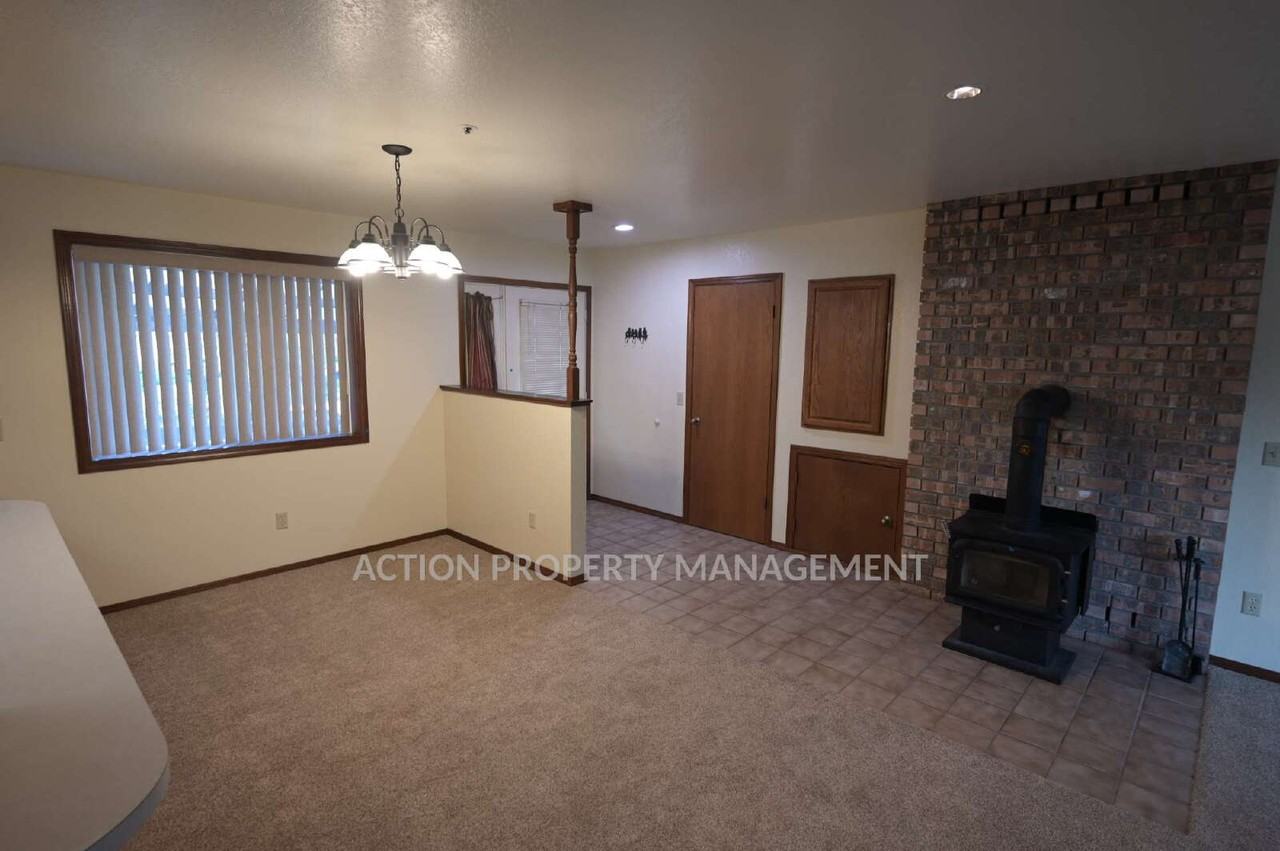 22 Anchor Cove Ln - Photo 7 of 25