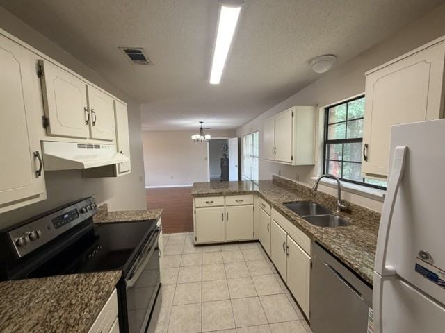 501 E Robinson Ave #1 - Photo 5 of 13