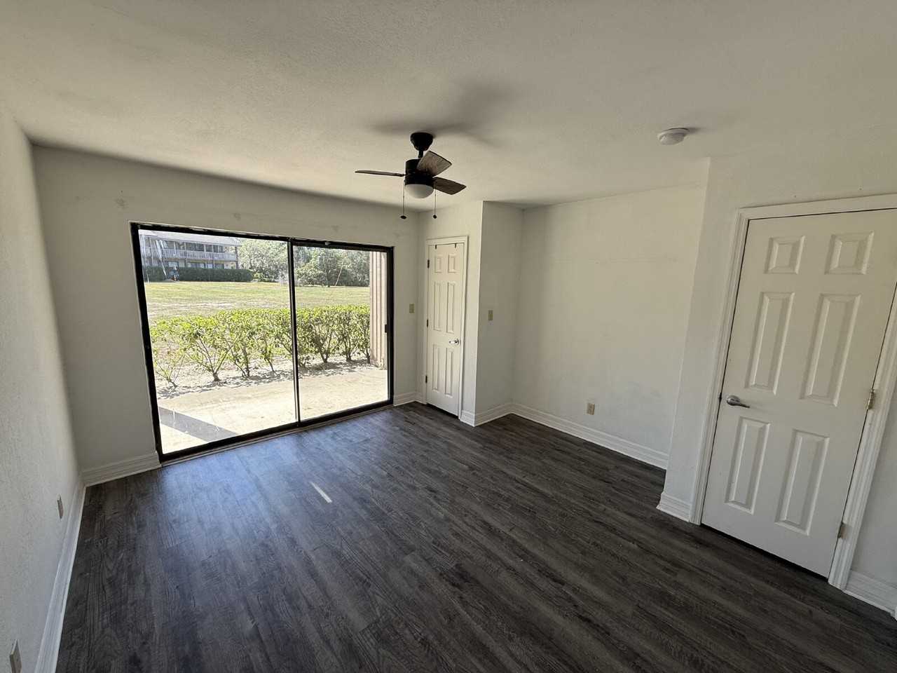 920 Tennis Way - Photo 6 of 9