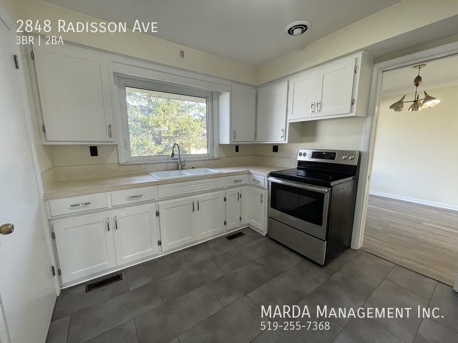 2848 Radisson Ave - Photo 7 of 50