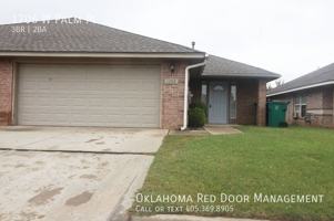 featured image of 1706 W Palm Pl