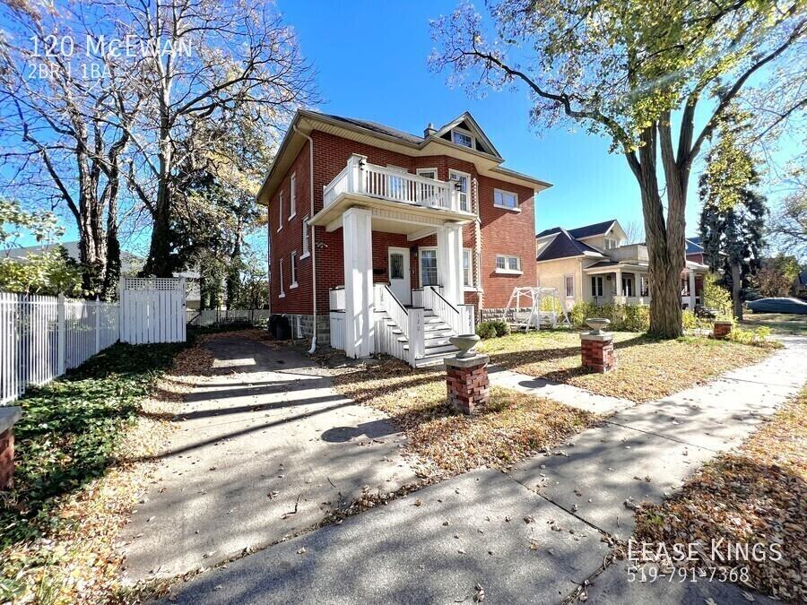 120 Mcewan Ave - Photo 2 of 14