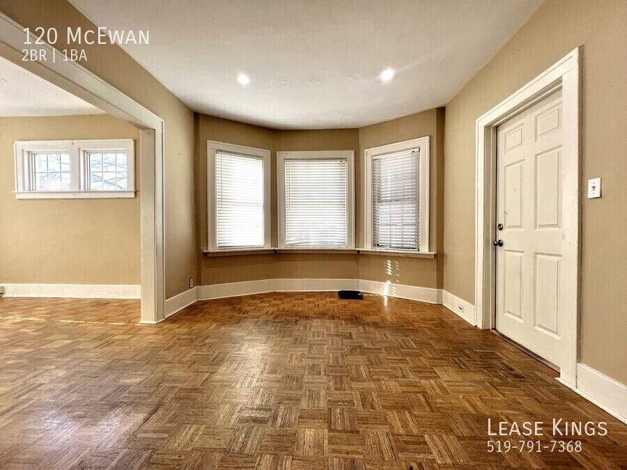 120 Mcewan Ave - Photo 3 of 14