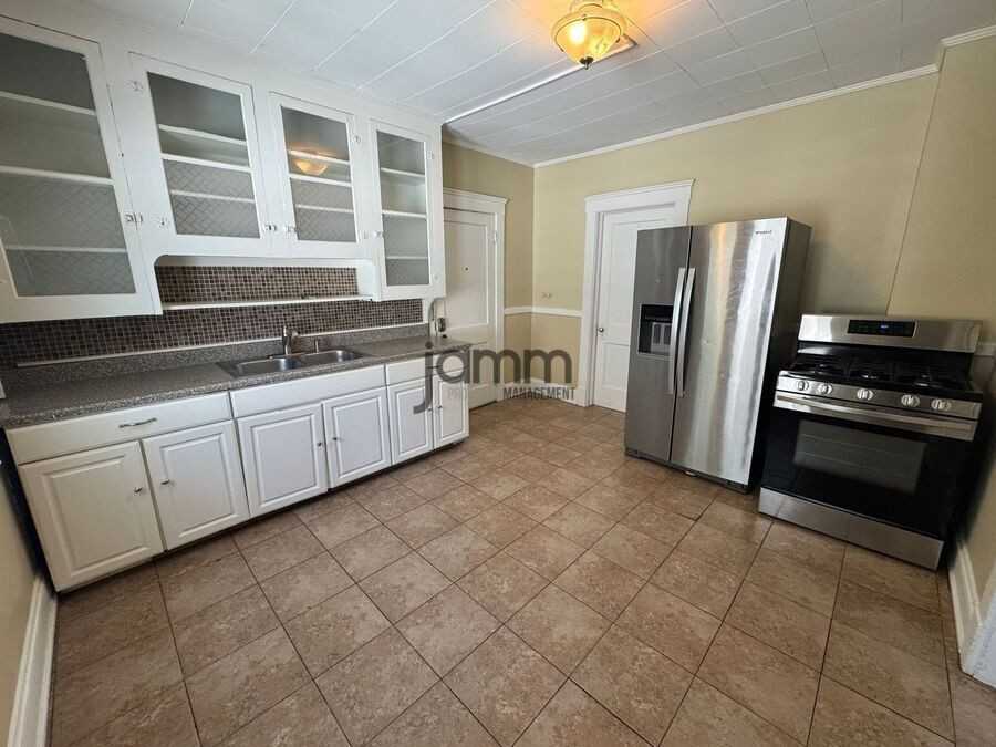 3300 Altoona Rd #4 - Photo 4 of 17