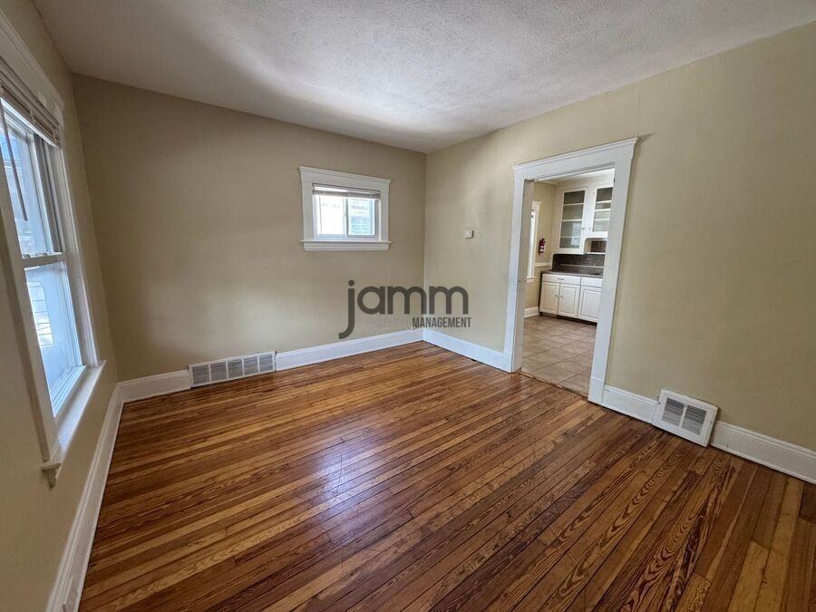 3300 Altoona Rd #4 - Photo 6 of 17