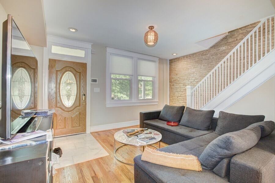 5405 5th St Nw - Photo 4 of 17