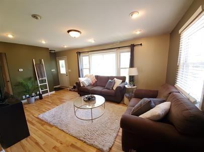 6638 Bloomington Ave - Photo 6 of 44