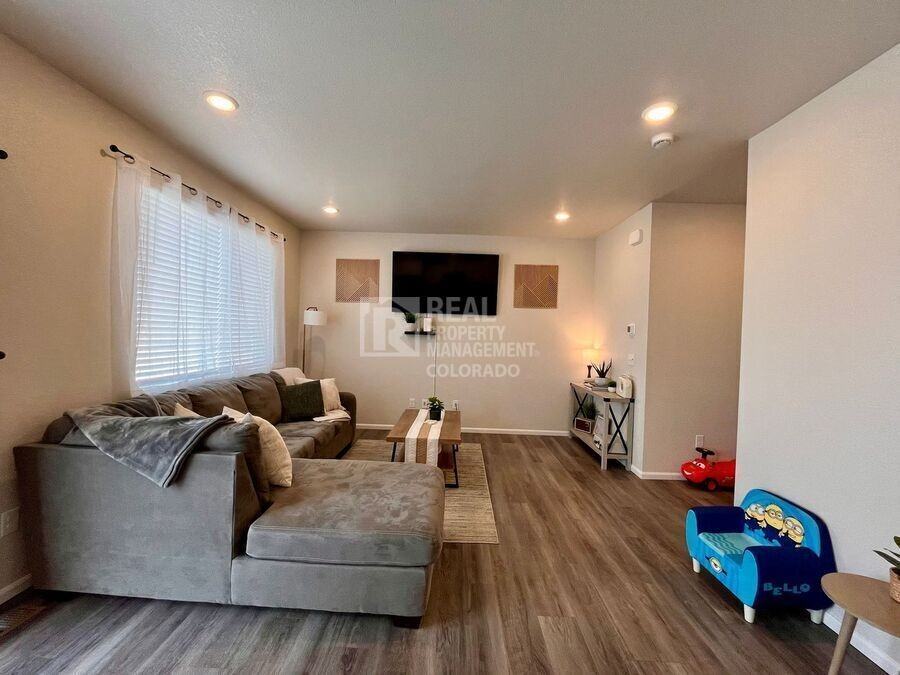 11337 Pikeminnow Pl - Photo 7 of 16