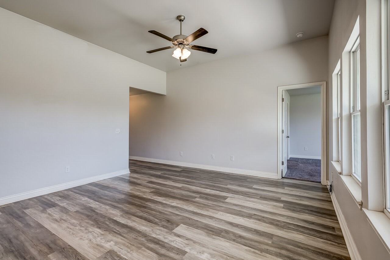 4323 W Country Club Dr - Photo 7 of 25