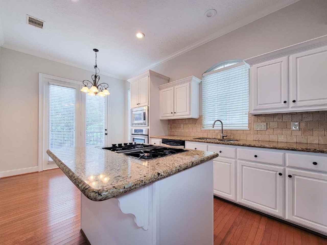 2418 Ralph St Unit A - Photo 6 of 45