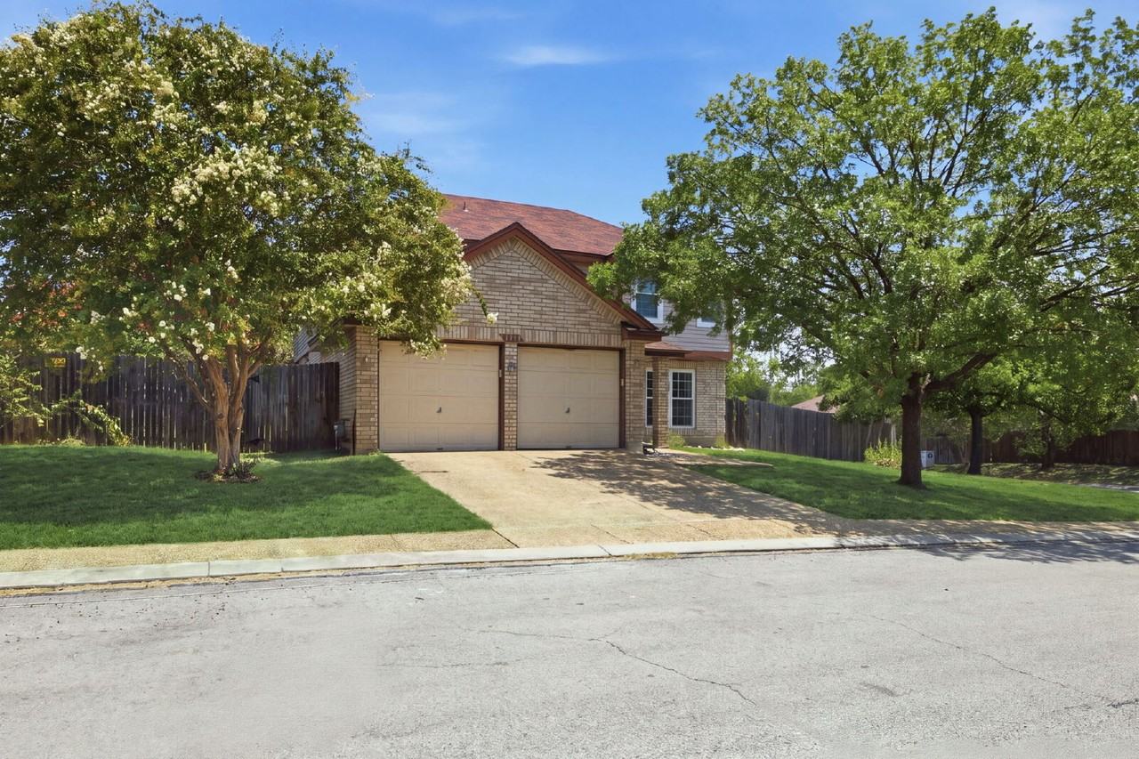 3111 Stoney Mist - Photo 2 of 35