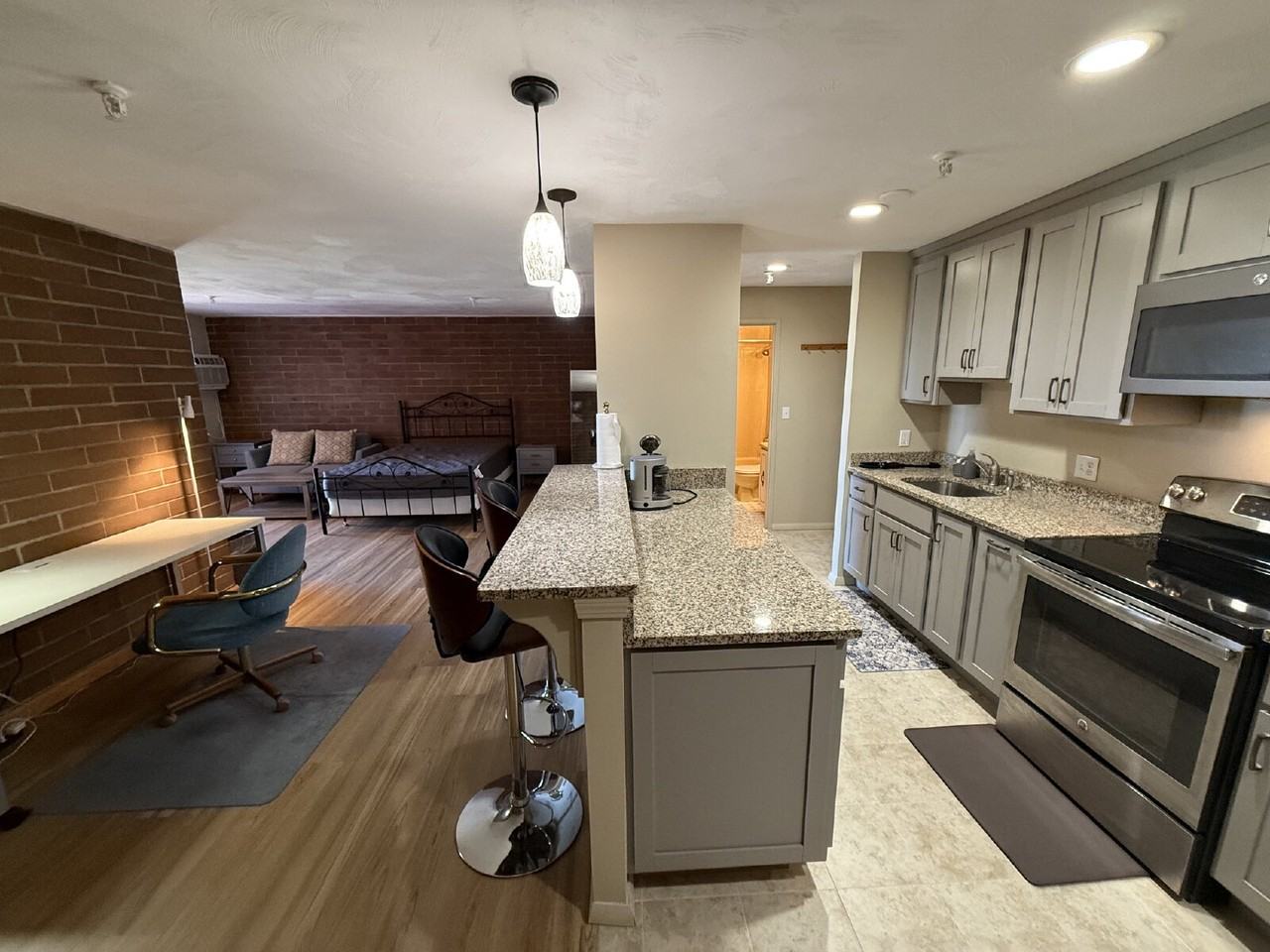 115 W Squantum St #815 - Photo 4 of 15