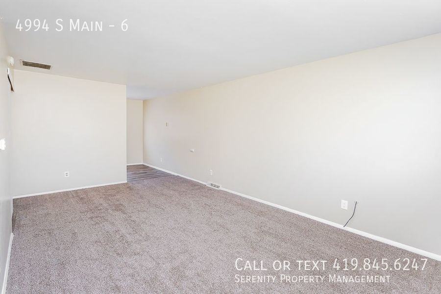4994 Main St #6 - Photo 6 of 13