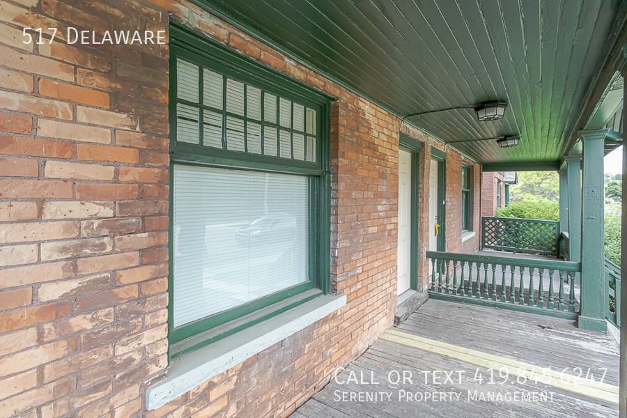 517 W Delaware Ave - Photo 2 of 22