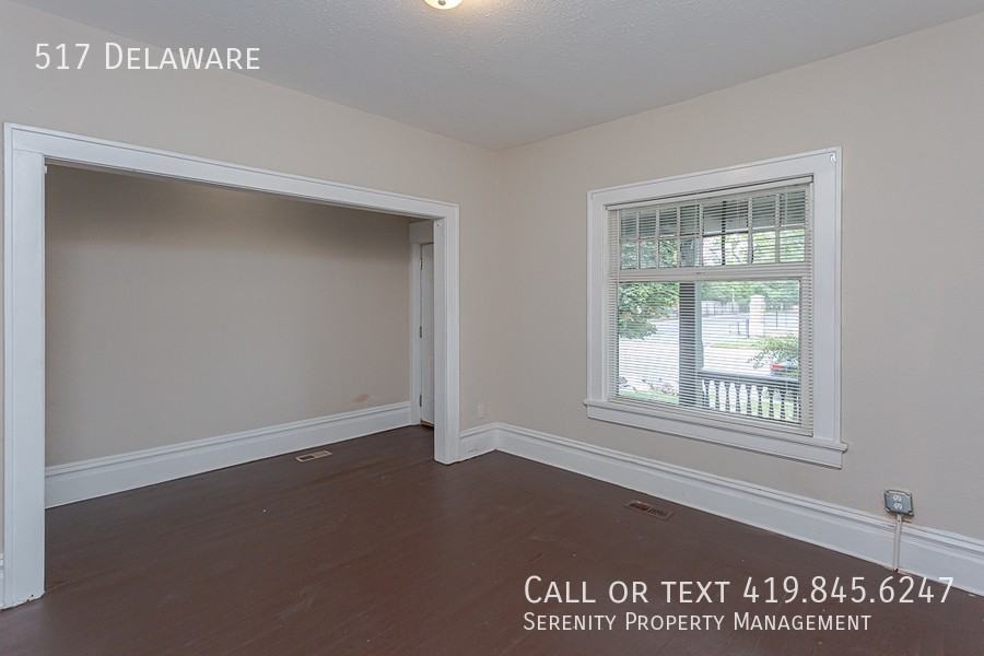 517 W Delaware Ave - Photo 5 of 22