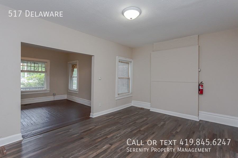 517 W Delaware Ave - Photo 7 of 22