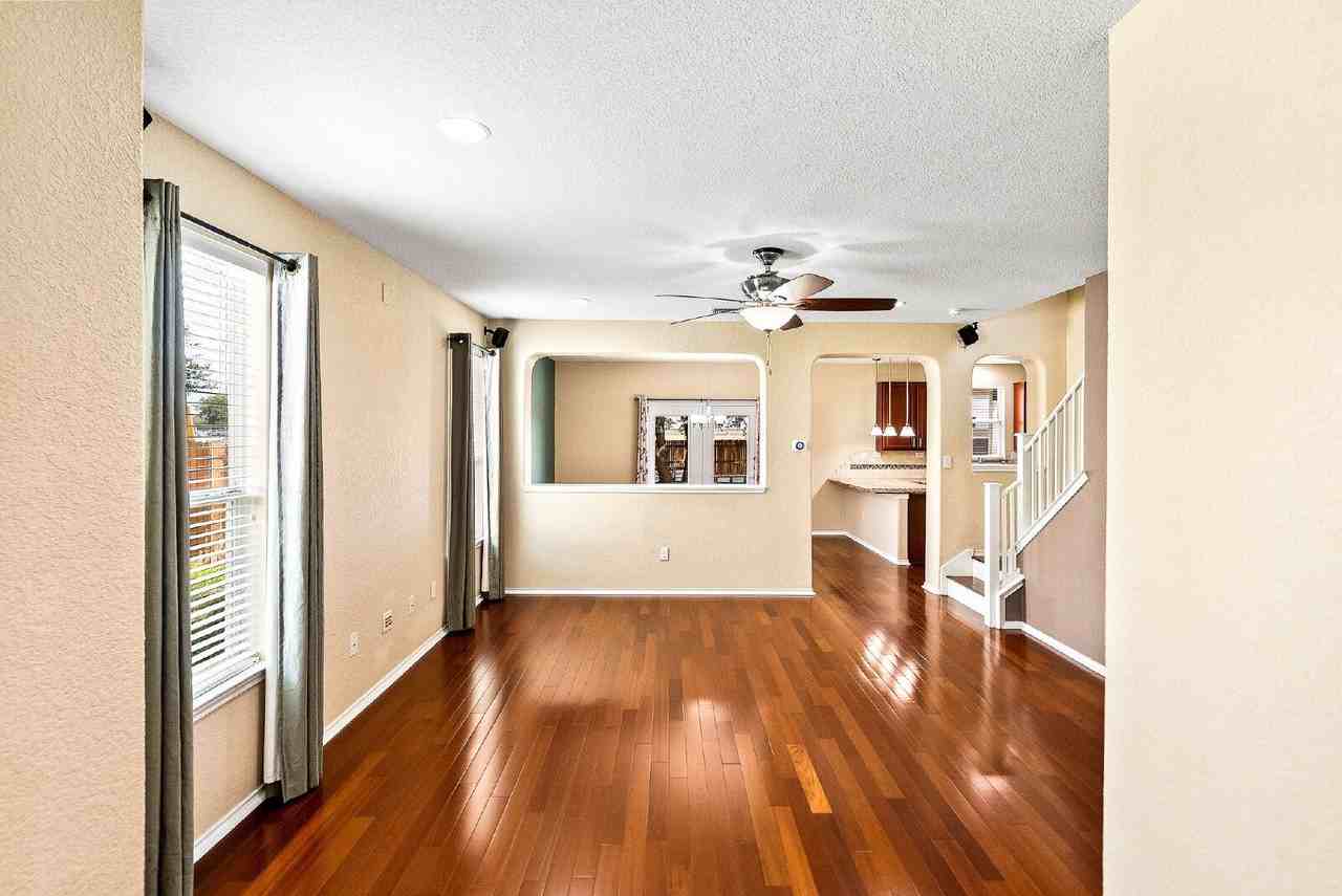 2231 Sundrop Bay - Photo 5 of 47