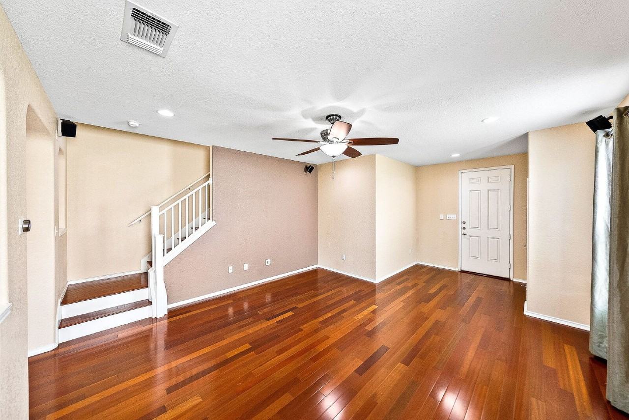 2231 Sundrop Bay - Photo 7 of 47