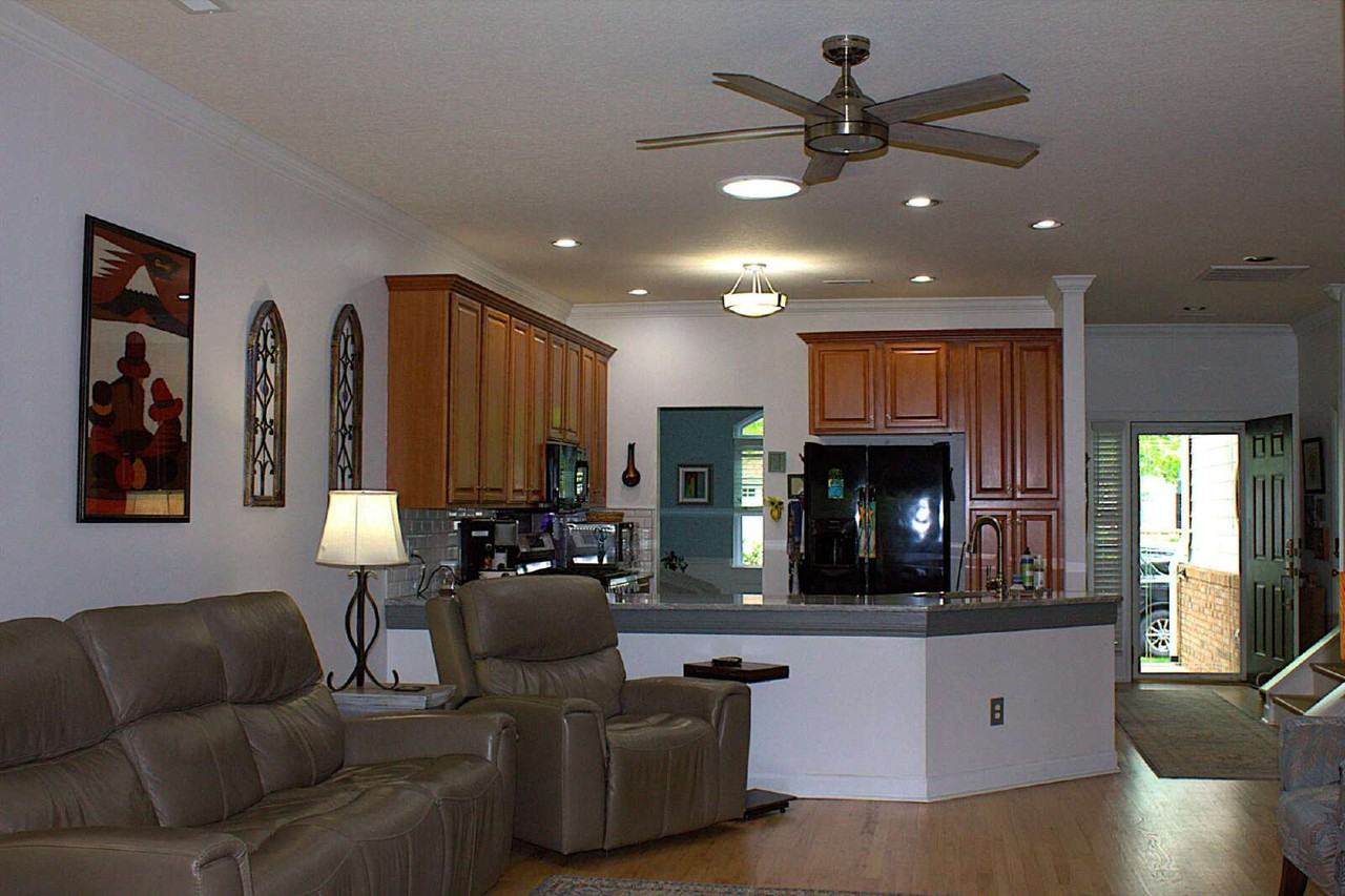 112 Victoria Park Dr - Photo 4 of 30