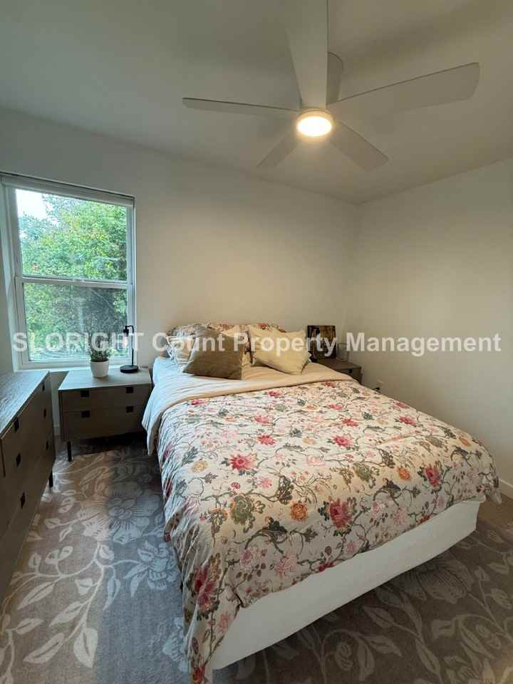 1156 Market Ave - Photo 5 of 9