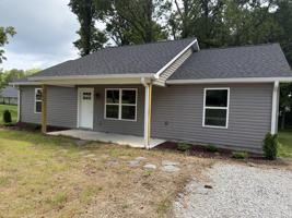 featured image of 204 E Peter Ave