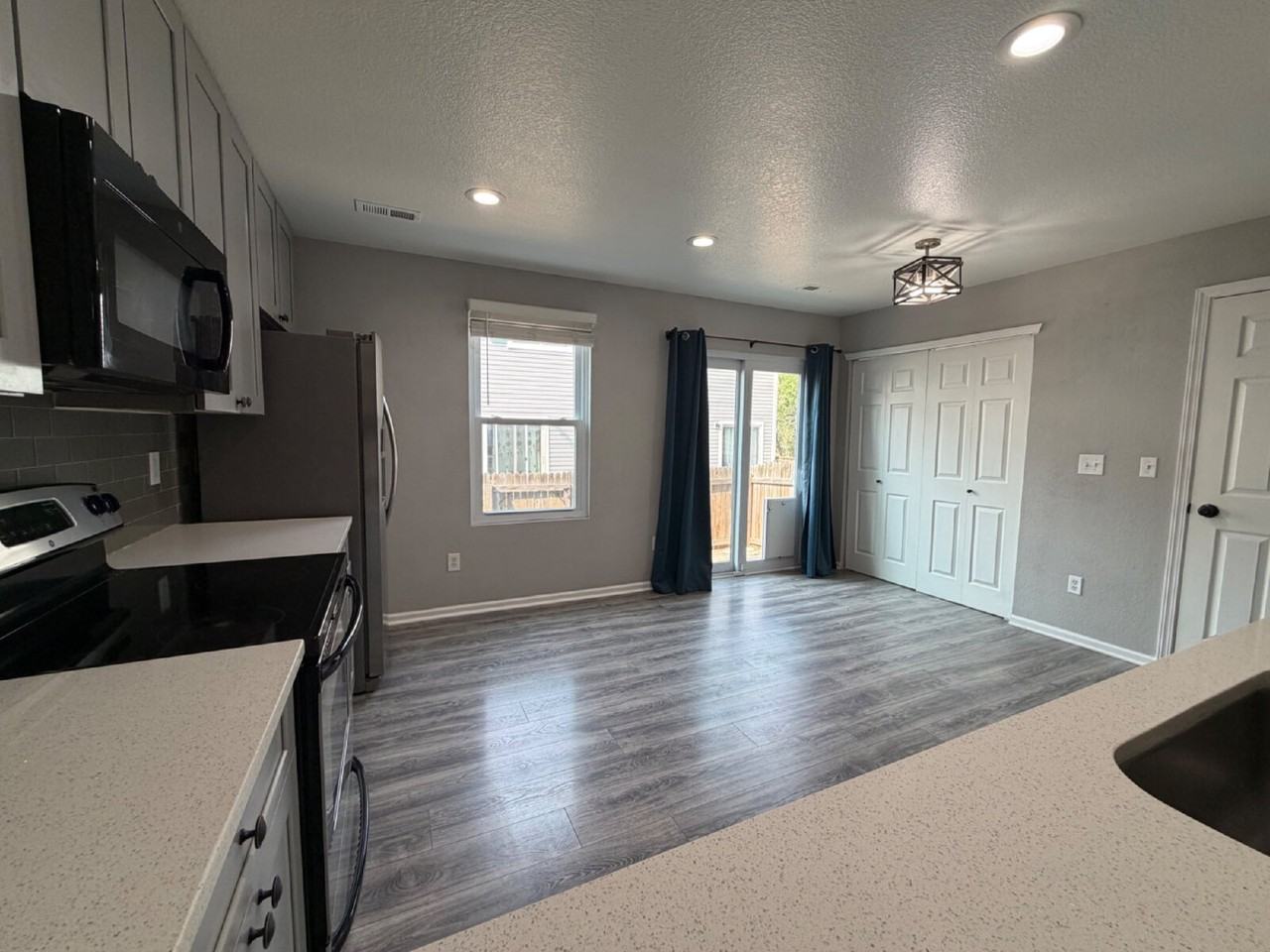 7874 S Kittredge Cir - Photo 6 of 15
