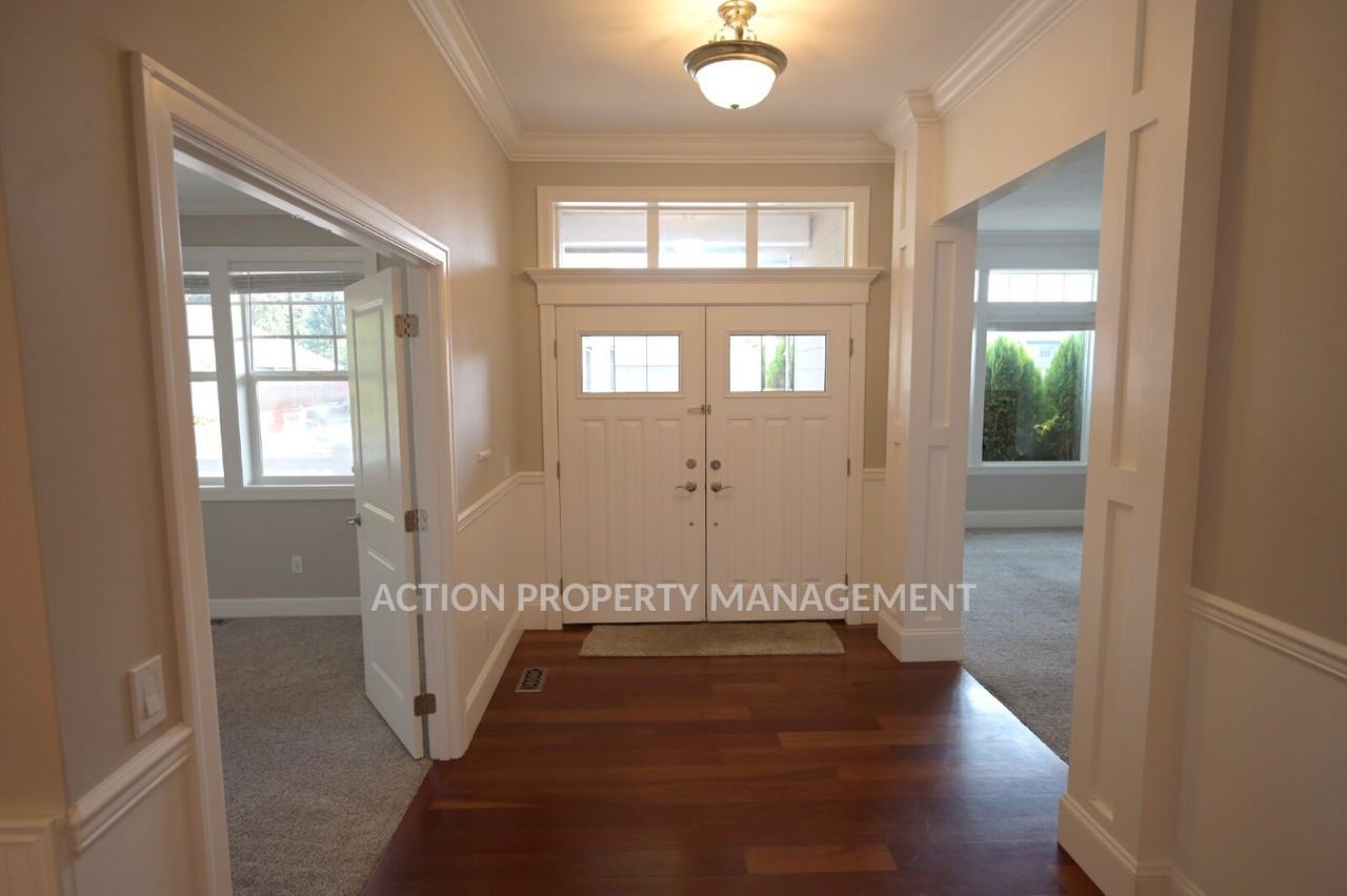103 E Cobblestone Ln - Photo 6 of 37
