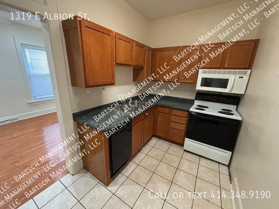 1319 E Albion St - Photo 7 of 14