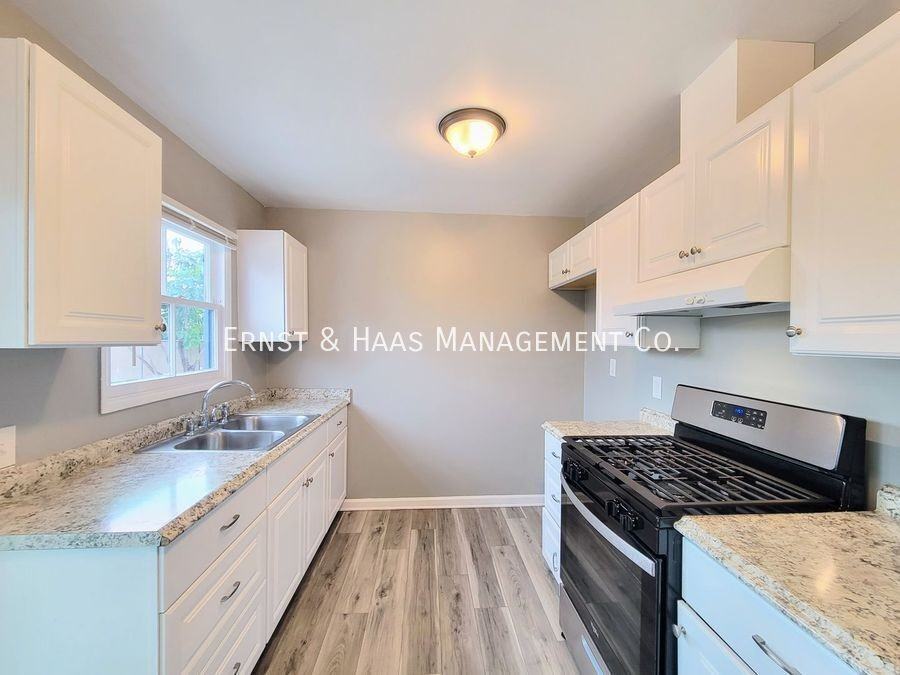 13414 Lynne Dr - Photo 6 of 18