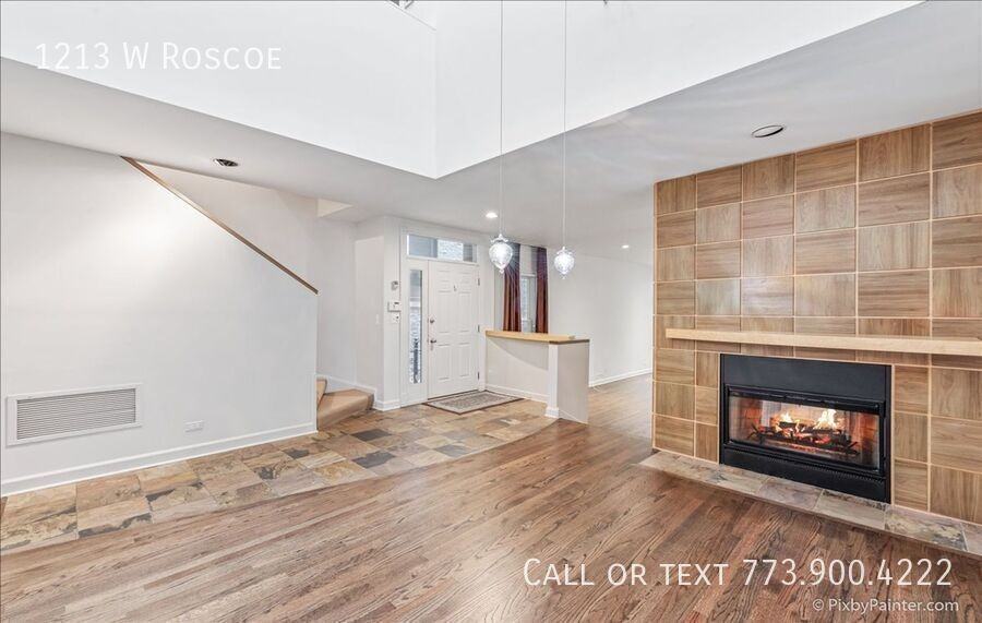 1213 W Roscoe St - Photo 4 of 35
