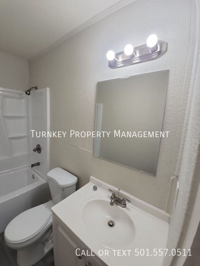 4718 W 26th St - Photo 7 of 8