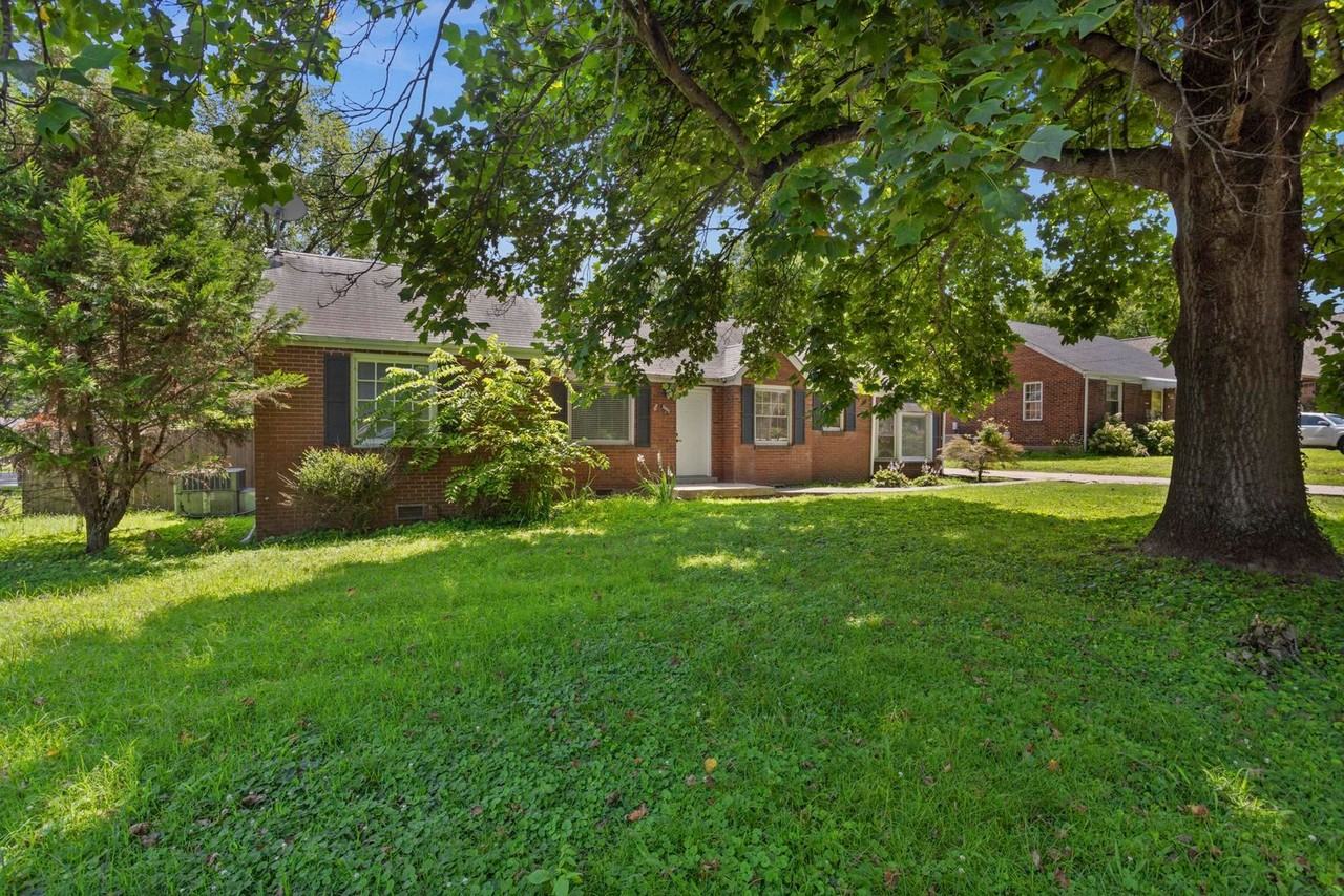 1001 Horseshoe Dr - Photo 4 of 42