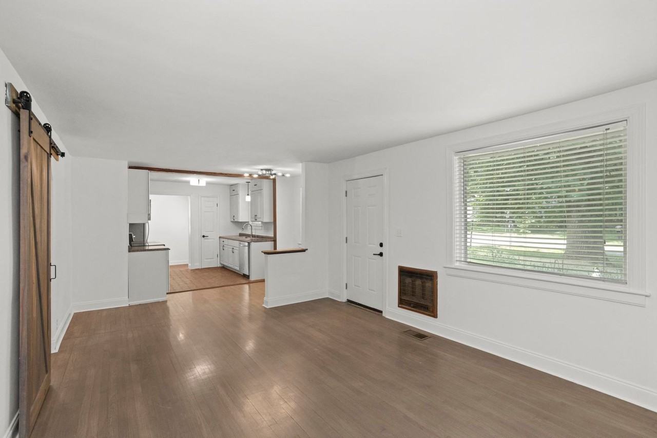 1001 Horseshoe Dr - Photo 7 of 42