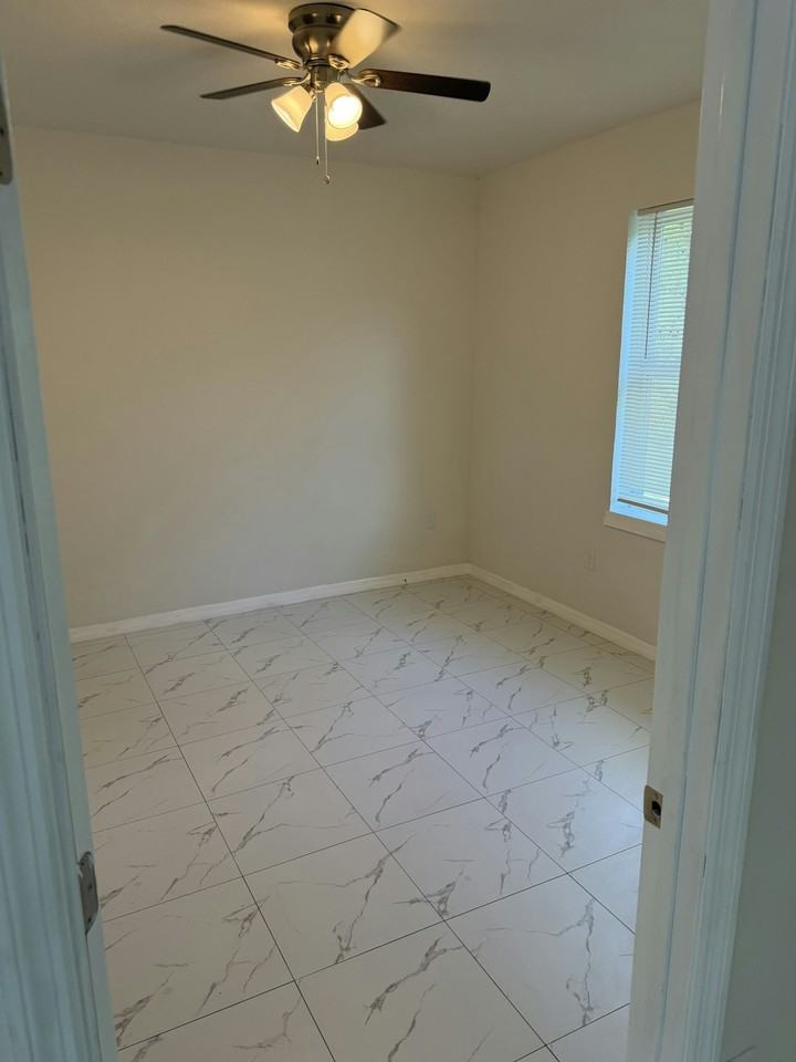 6501 E 24th Ave, Unit 1 - Photo 3 of 6