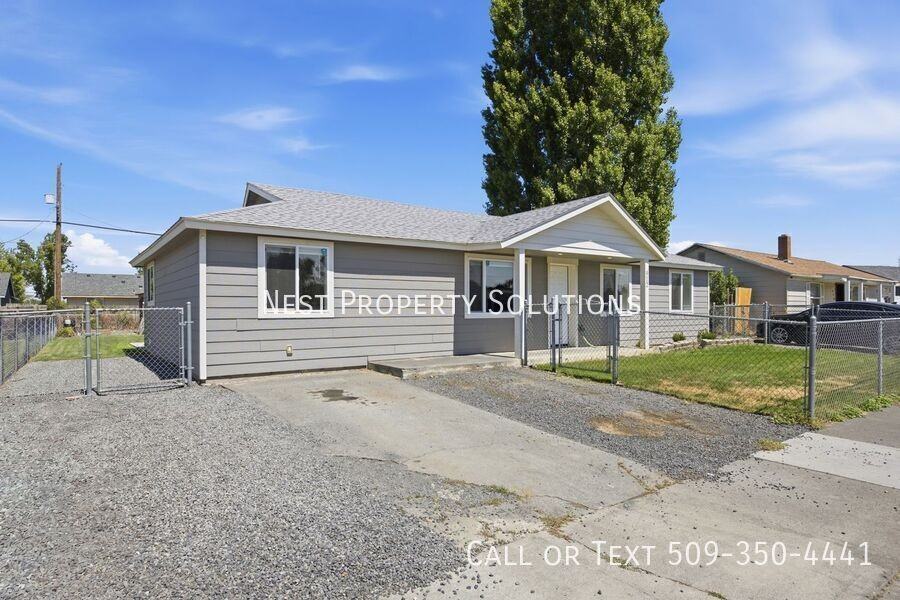 912 S Alderwood Dr - Photo 3 of 30