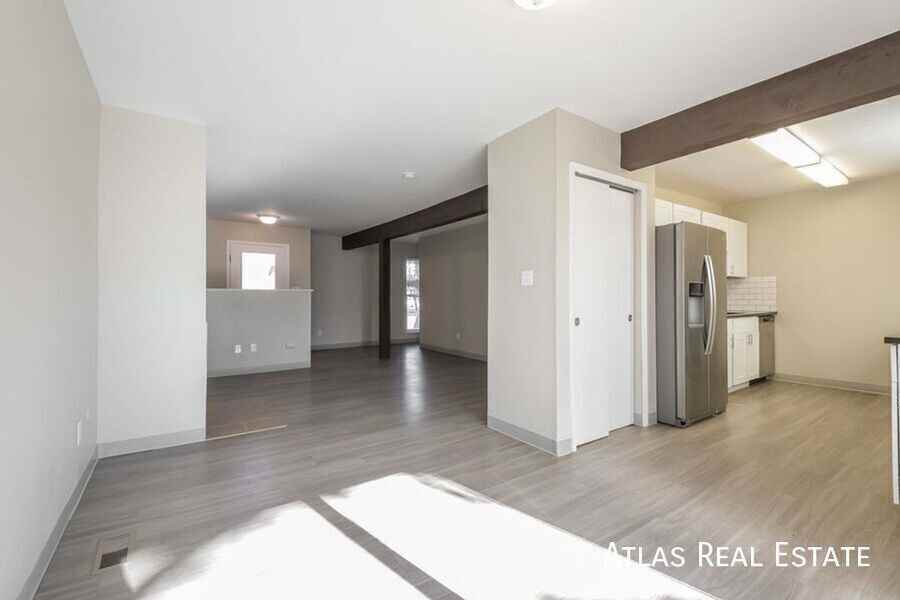 4511 Driftwood Pl - Photo 3 of 17