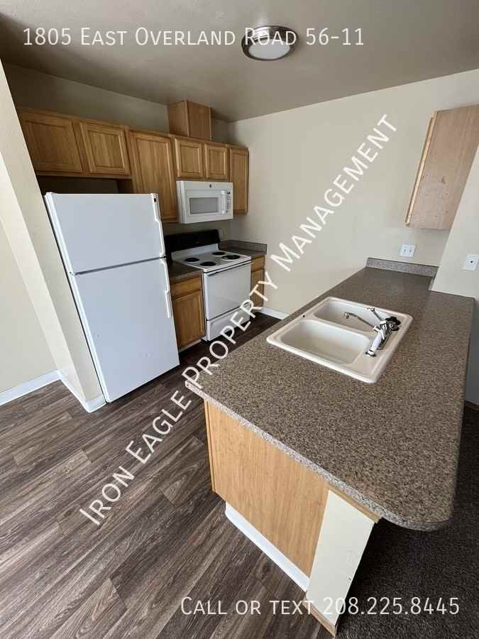 1805 E Overland Rd - Photo 6 of 24