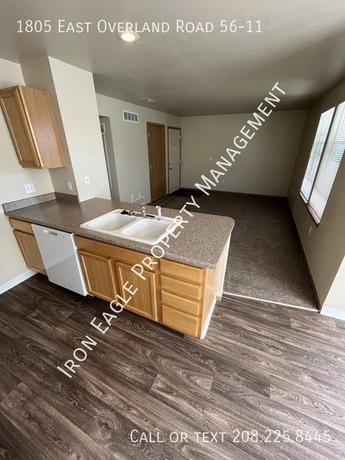 1805 E Overland Rd - Photo 7 of 24