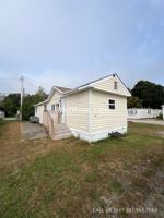 featured image of 681 Main Rd N #29