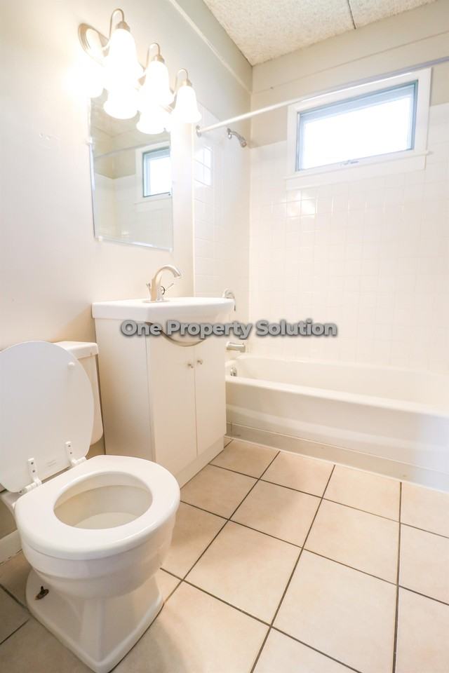 1309 Logan St #1 - Photo 7 of 13