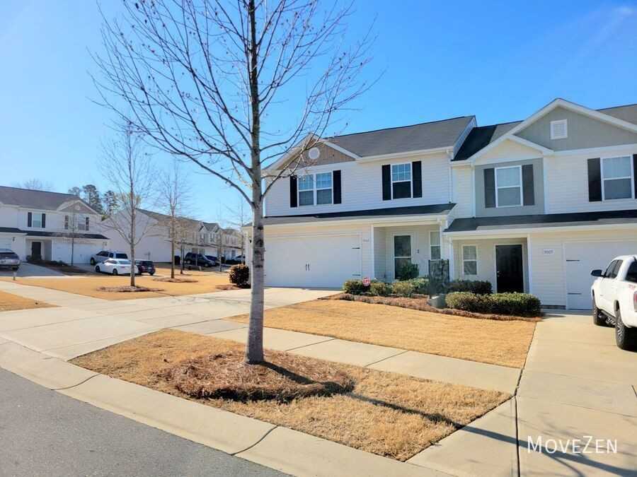 5003 Zulli Ln - Photo 5 of 44