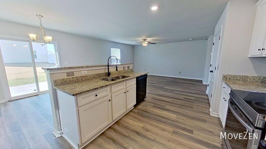 5003 Zulli Ln - Photo 6 of 44