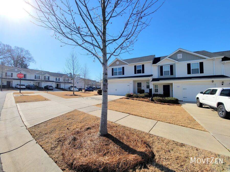 5003 Zulli Ln - Photo 7 of 44