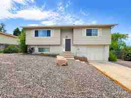 featured image of 1105 Mount View Ln