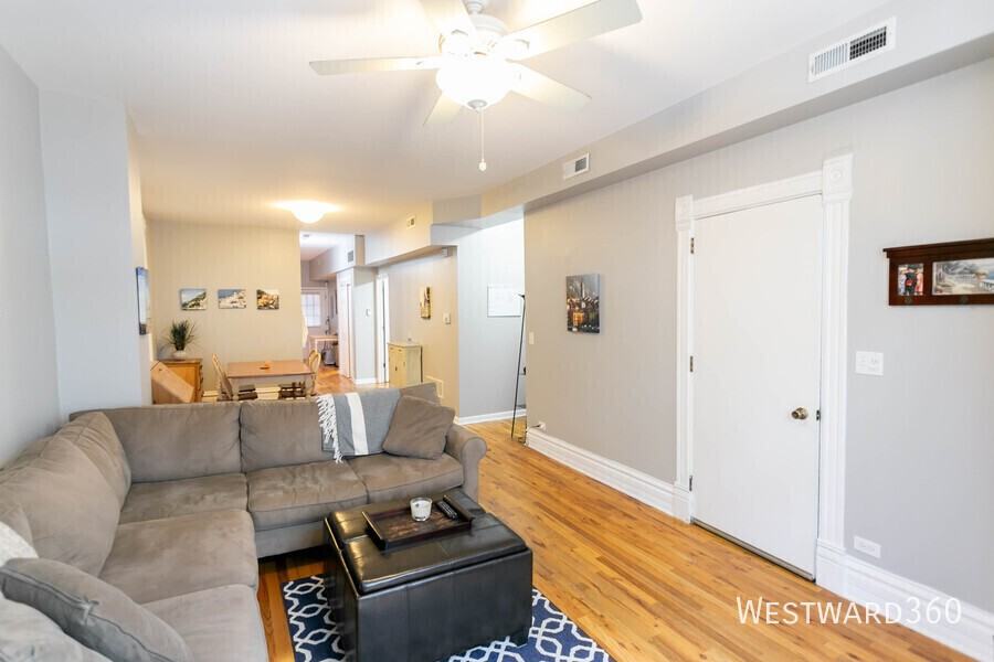 2611 W Cortland St #1 - Photo 4 of 14