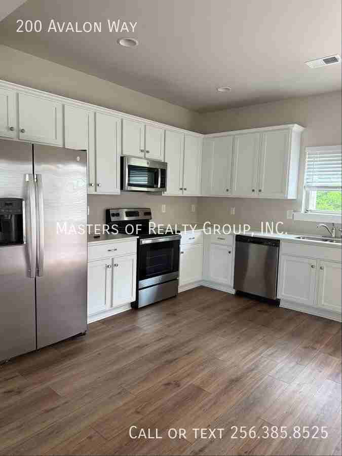 200 Avalon Way - Photo 4 of 11